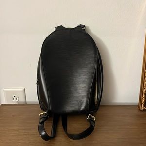 Lv back pack